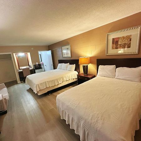 Royal Inn And Suites ヘメット エクステリア 写真