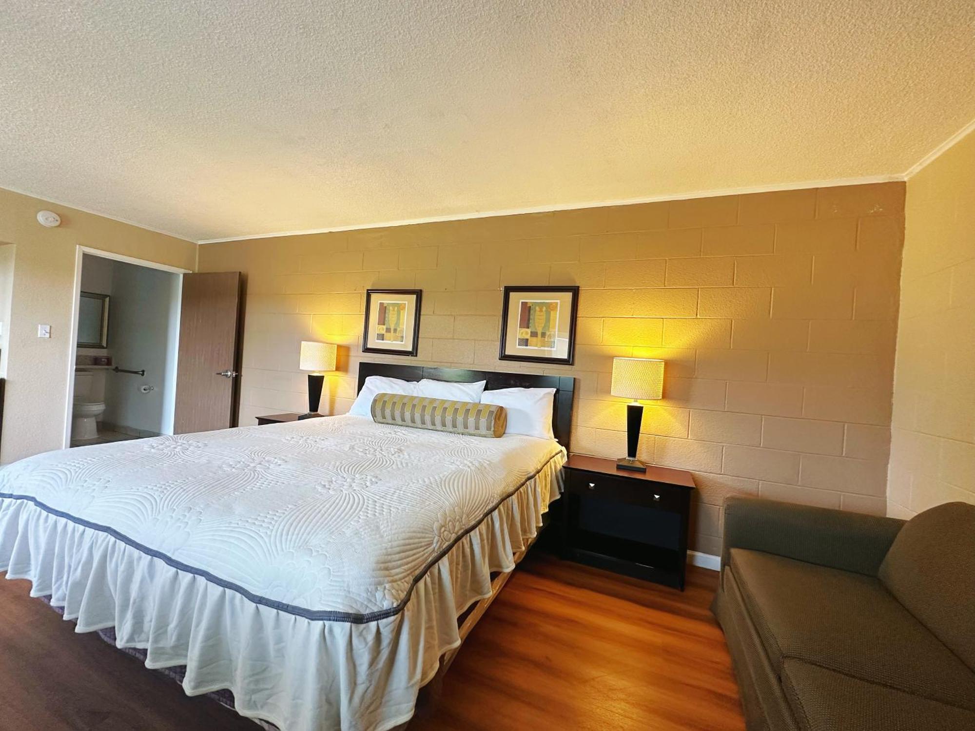 Royal Inn And Suites ヘメット エクステリア 写真